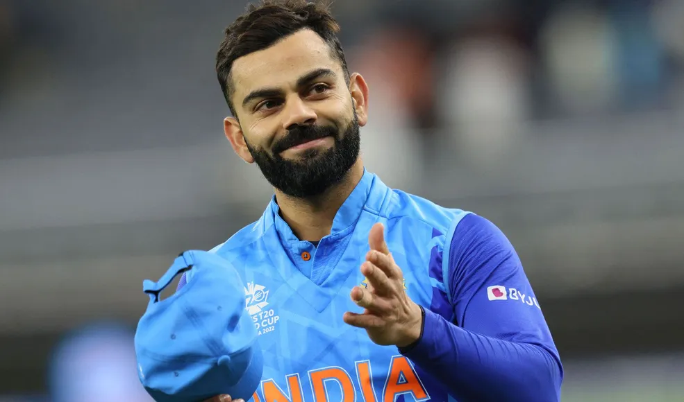 टेस्ट क्रिकेट से संन्यास लेने के बाद वृंदावन पहुंचे विराट कोहली, प्रेमानंद महाराज से की मुलाकात