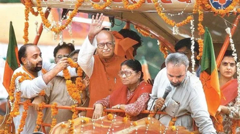 लाल कृष्ण आडवाणी की तबीयत बिगड़ी, दिल्ली के अपोलो अस्पताल में भर्ती
