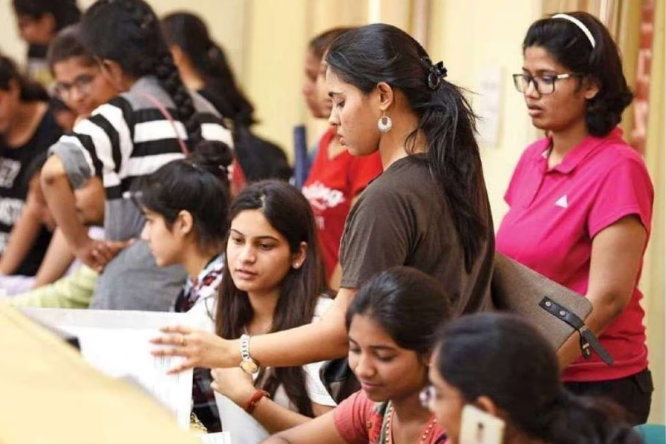 भगवान राम पर कथित टिप्पणी को लेकर JNU में छात्रों के बीच झड़प