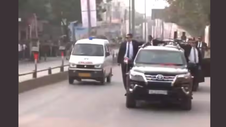 कल वाराणसी से नामांकन दाखिल करेंगे पीएम मोदी, 12 राज्यों के CM होंगे शामिल