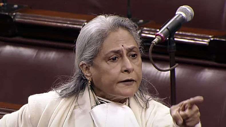संसद में ये क्या हो रहा! मोदी-अडानी लिखा बैग लेकर पहुंचीं प्रियंका तो राहुल बोल पड़े- हाउ क्यूट