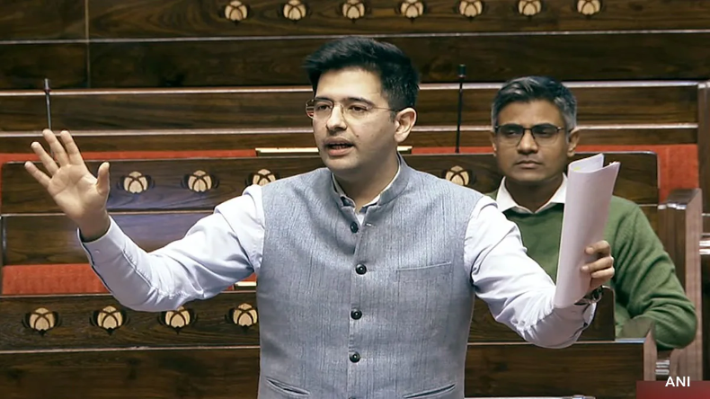 उत्तराखंड: कैंची धाम पहुंचे उपराष्ट्रपति, पत्नी के साथ बाबा नीम करौली के किए दर्शन