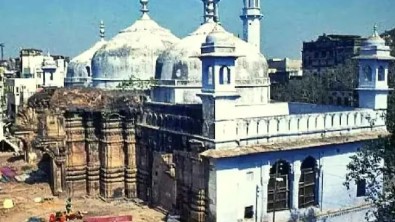Gyanvapi Survey: अयोध्या के बाद काशी की चढ़ाई, ज्ञानवापी परिसर में मिला मंदिर का ढांचा