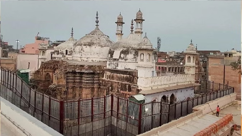 ‘1993 में पूजा रोकने का मुलायम सरकार का आदेश था गलत’, ज्ञानवापी विवाद पर HC की टिप्पणी