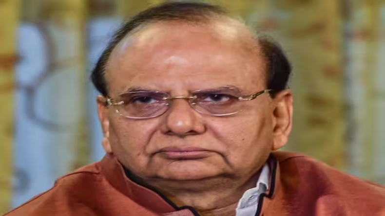 सरकारी कर्मचारियों की पदोन्नति की फाइल पर लगी मुहर, वीके सक्सेना ने दी मंजूरी