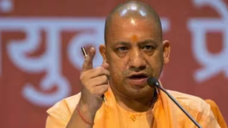 गन्ने की खेत में सगी बेटी से संबंध बनाते धराया मौलाना, लड़की बोली- पिता को है पूरा हक़