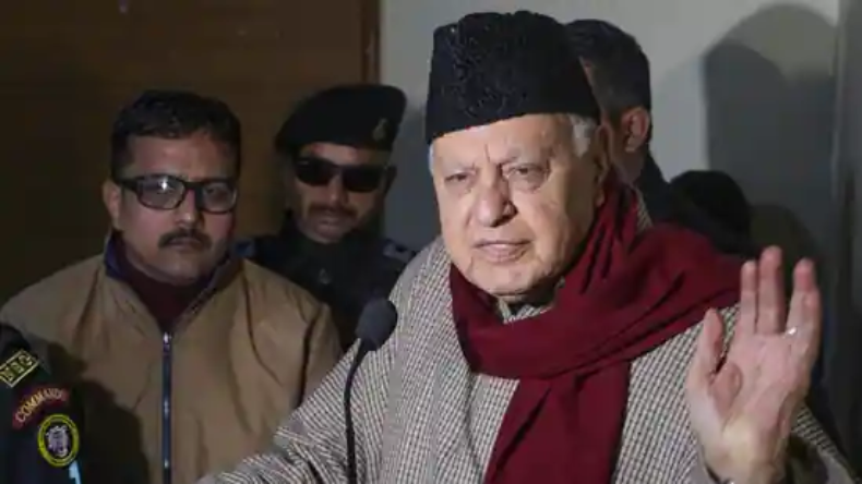 370 रहते जम्मू-कश्मीर ने गुजरात से ज्यादा तरक्की की.. PM के बयान पर फारूक अब्दुल्ला का पलटवार