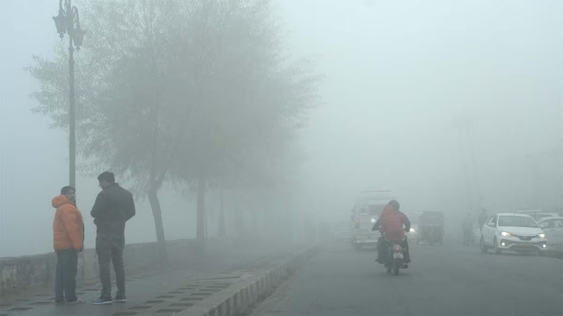 Weather Update: दिल्ली में अगले दो दिन भारी बारिश और तूफान की आशंका, IMD ने जारी किया ऑरेंज अलर्ट