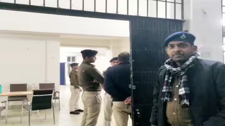बिहार: पटना में दो बहनों के साथ रेप की कोशिश, विरोध करने पर रॉड से पीटा