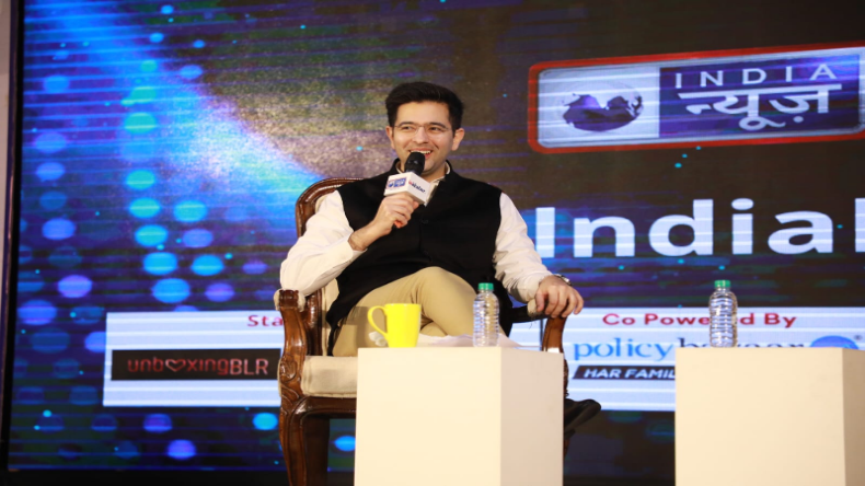 आखिर लौट ही आए राघव चड्ढा, सुबह-सुबह की अरविंद केजरीवाल से मुलाकात