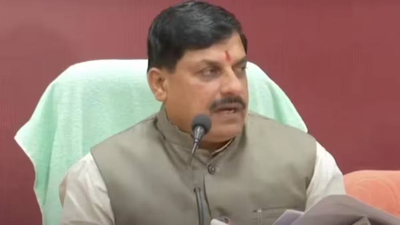 Mohan yadav: सीएम मोहन यादव के आदेशों पर अमल शुरु, धर्म स्थलों से हटाए जा रहे लाउडस्पीकर