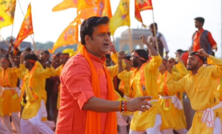 इस बार होली पर रिलीज़ होंगी ये जबरदस्त भोजपुरी फिल्में, परिवार के साथ बनाएं मूवी प्लान