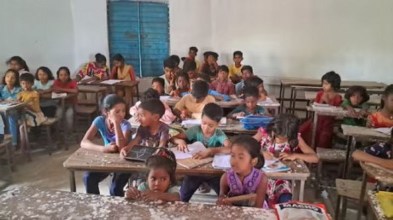 प्रियंका गांधी के सामने म​हिलाओं ने लगाया जय श्री राम का नारा, फिर जो हुआ आपको भरोसा ना हो
