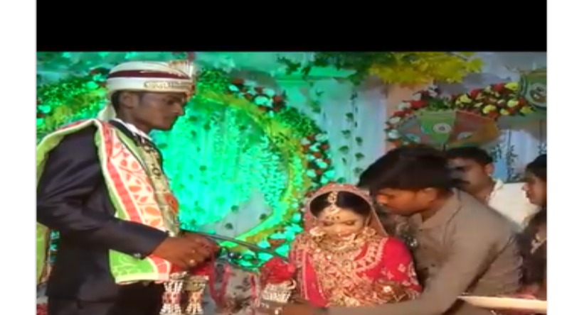 बारातियों ने लूट लिया डोसा, शर्म की हदें पार, बनाने वाला हुआ परेशान, वीडियो वायरल