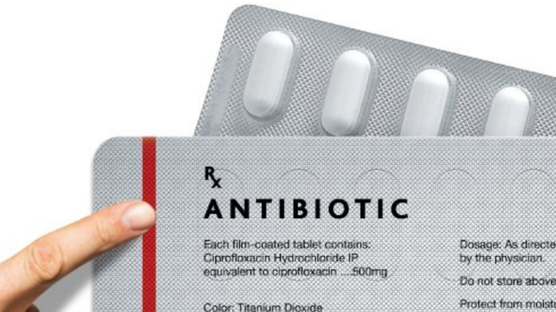 Red Line On Medicine Strip: क्यों कुछ दवाईयों के पैकेट पर बनी होती है लाल धारियां?