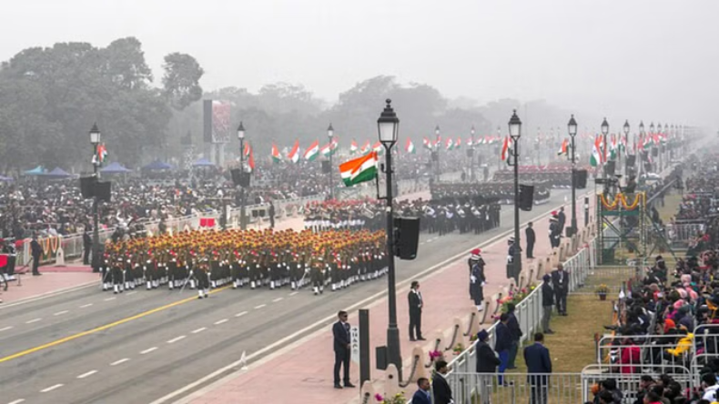 Republic Day 2024: गणतंत्र दिवस – स्‍वतंत्रता दिवस पर राष्‍ट्रीय ध्‍वज फहराने के नियमों में जानें क्या होता है अंतर