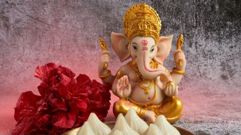 Sakat Chauth 2024: सिंह राशि में रहेंगे चंद्रमा, जानें कितने बजे कर सकते हैं दर्शन