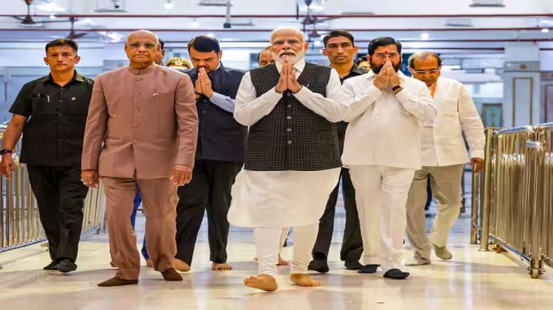महाराष्ट्र में क्या सियासी खिचड़ी पक रही? अचानक शरद पवार से मिलने पहुंचे सीएम शिंदे