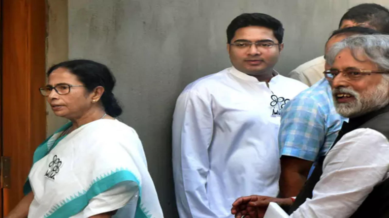Mahua Moitra Bungalow Row: महुआ मोइत्रा को DEO की नोटिस, ‘बंगला खाली क्यों नहीं हुआ?’