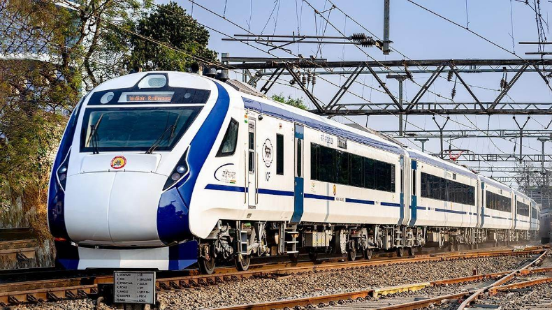 IRCTC: वंदे भारत के खाना में कॉकरोच मिलने पर इंडियन रेलवे ने मांगी माफी, की गई थी श‍िकायत