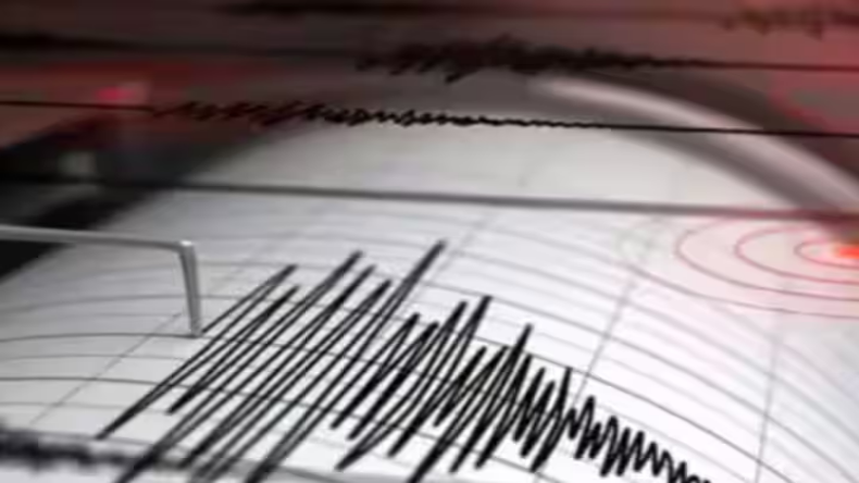 यूपी के साथ-साथ राजस्थान में भी पक रही सियासी खिचड़ी, शर्मा जी के हाथ से जाएगी सीएम की कुर्सी?