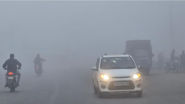 ठंड में शख्स ने किया ऐसा काम, देखकर दंग रह जाएंगे आप, वीडियो हुआ वायरल