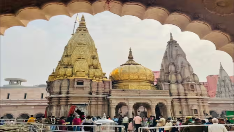 Gyanvapi Case: जुमे की नमाज के चलते काशी में पुलिस अलर्ट, चप्पे- चप्पे पर कड़ा पहरा