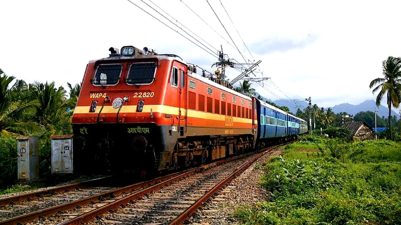 मोतिहारी में मानव तस्कर गिरफ्तार, बच्ची को बेचने लिए ले जा रहा था कोलकाता