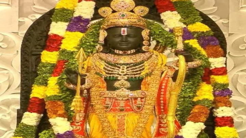 Ram Mandir: रामलला की मूर्ति में 15 किलो सोना, 18 हजार हीरे और पन्ने, 12 दिन में ऐसे बनकर तैयार हुई प्रतिमा