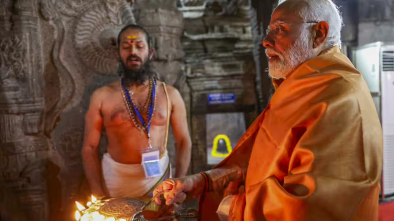 Ram Mandir की प्राण प्रतिष्ठा में शामिल हुए इमाम उमर अहमद इलियासी के खिलाफ फतवा