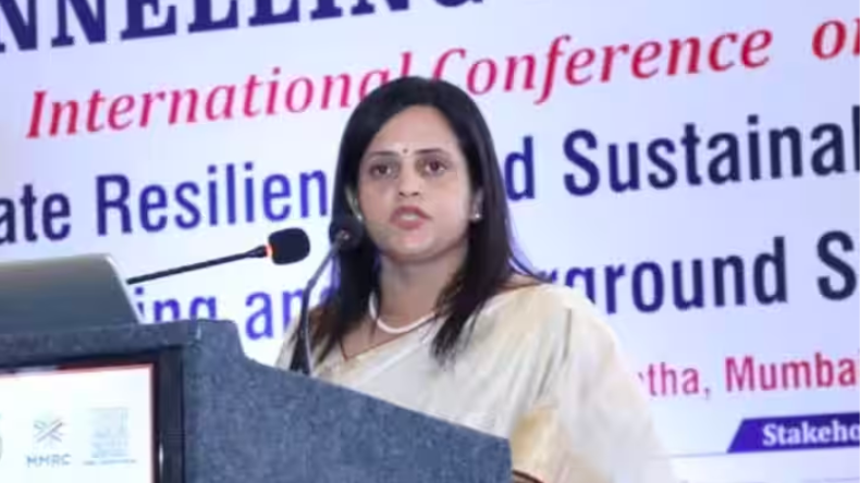 Ashwini Bhide Slams British Airways: ब्रिटिश एयरवेज पर भड़कीं अश्विनी भिड़े, एयरलाइन ने मांगी माफी