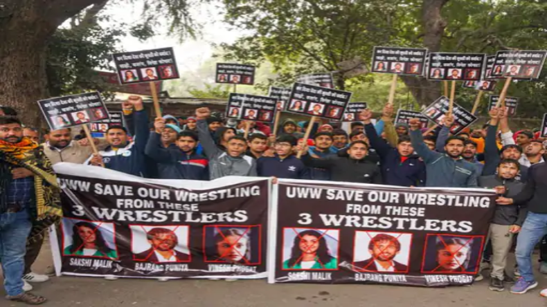 बाहुबली भाजपा नेता बृजभूषण शरण सिंह भी बोले संगठन सरकार से ऊपर लेकिन…