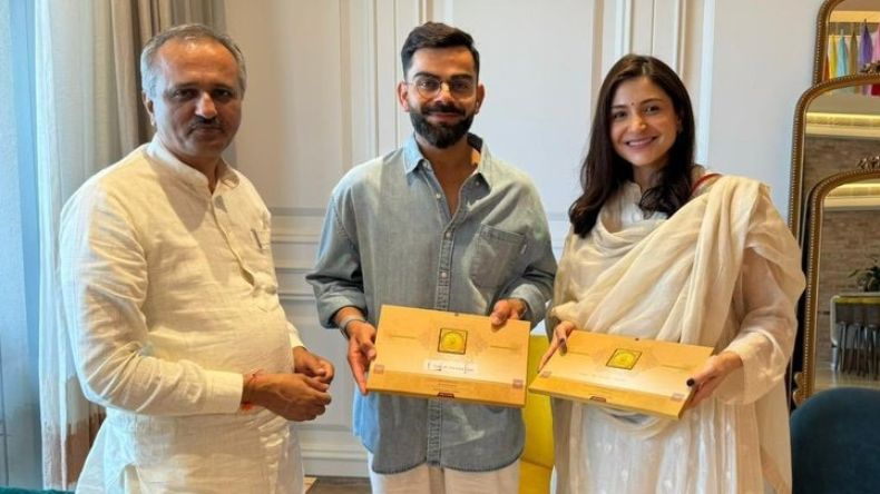 विश्वकप सेलिब्रेशन के एक दिन बाद ही विराट कोहली इंग्लैंड हुए रवाना, जानें क्या है वजह ? 