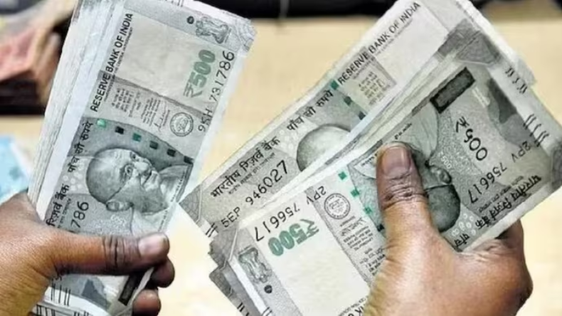 Inspector: शादीशुदा दरोगा ने लड़की से फेसबुक के माध्यम से की दोस्ती, प्रेम जाल में फंसाकर किया10 साल तक किया रेप