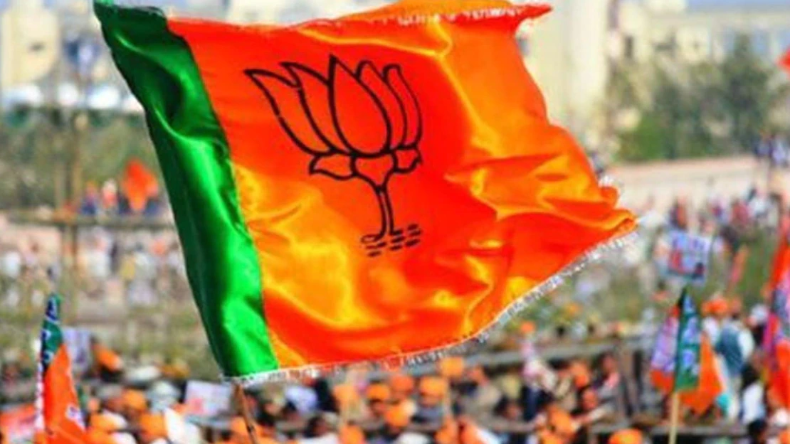 70 वर्षीय बुजुर्ग के सिर पर उग रहा जानवर जैसे भयानक सींग, वजह कर देगी आपको हैरान
