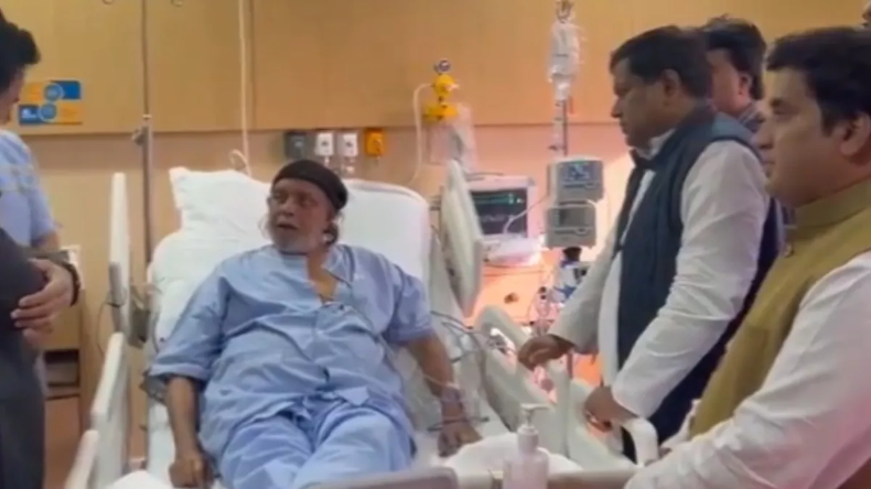 चुनाव प्रचार के दौरान चोरी हुआ मिथुन चक्रवर्ती का पर्स, कांग्रेस ने ली चुटकी