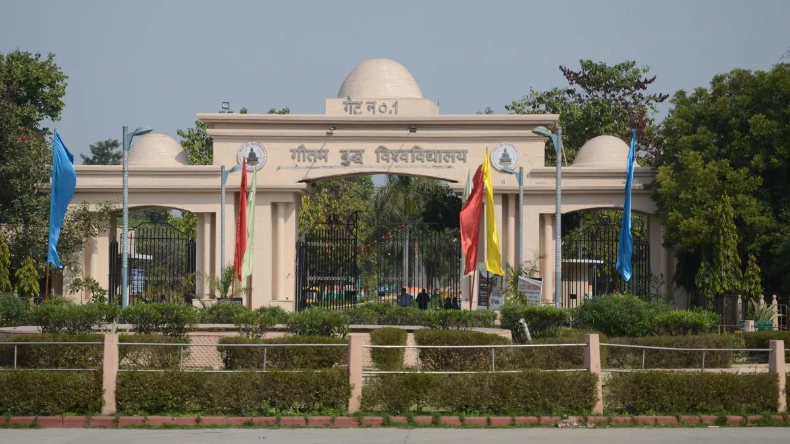 Elvish Yadav: एल्विश यादव पर हुई 1200 पेज की चार्जशीट, जानें क्या है मामला