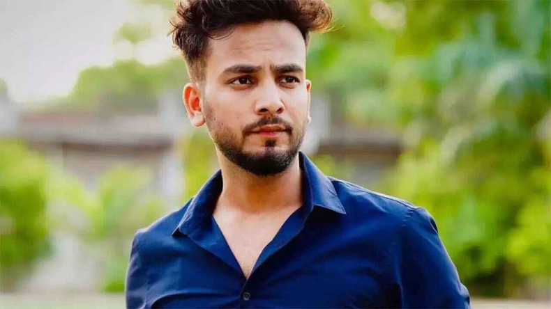 Elvish Yadav: एल्विश यादव ने दिखाया अपना असली चेहरा, पत्रकारों-महिलाओं पर की अभद्र टिप्पणी