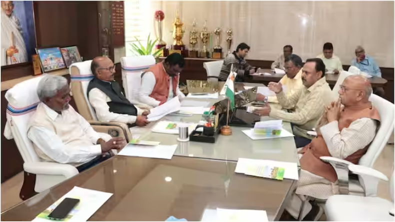 झारखंड: बीजेपी को लगा बड़ा झटका, JMM में शामिल हुए प्रदेश उपाध्यक्ष