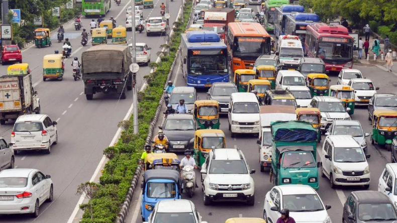 Right Side Steering: जानें भारत में क्यों होती है दाईं ओर ड्राइविंग, गुलामी से जुडी है वजह