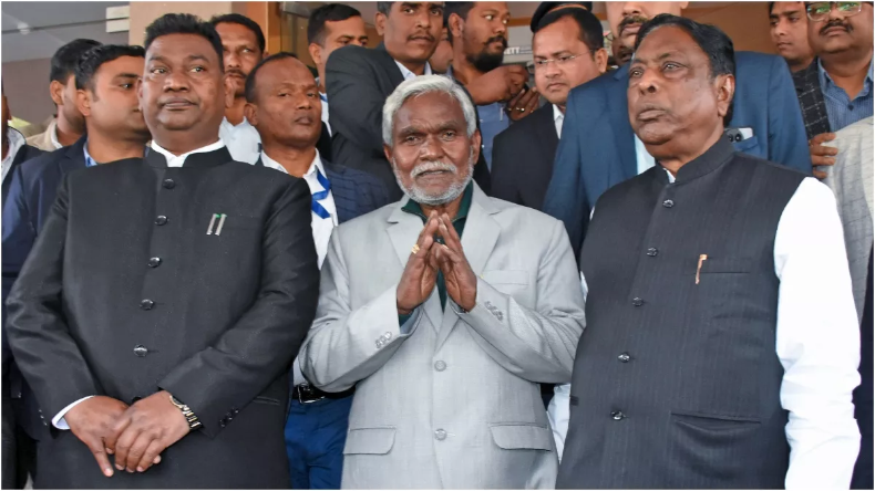 यूपी CM योगी बोले- जब हिंदू बंटे तो देश गुलाम हुआ, नहीं संभले तो सोच लेना…!