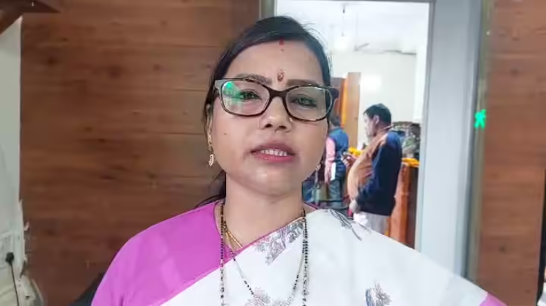 बिहार: लालू की पार्टी को तगड़ा झटका, कई नेता जदयू में हुए शामिल