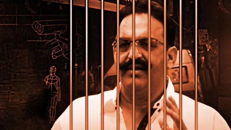 मुख्तार के घर ओवैसी, स्वामी मौर्य गए लेकिन अखिलेश नहीं, जानें कब जाएंगे सपा प्रमुख