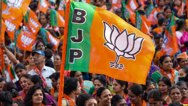बीजेपी ने बनाई मेनिफेस्टो कमेटी, राजनाथ सिंह अध्यक्ष, 4 राज्यों के मुख्यमंत्री समेत 27 लोग शामिल