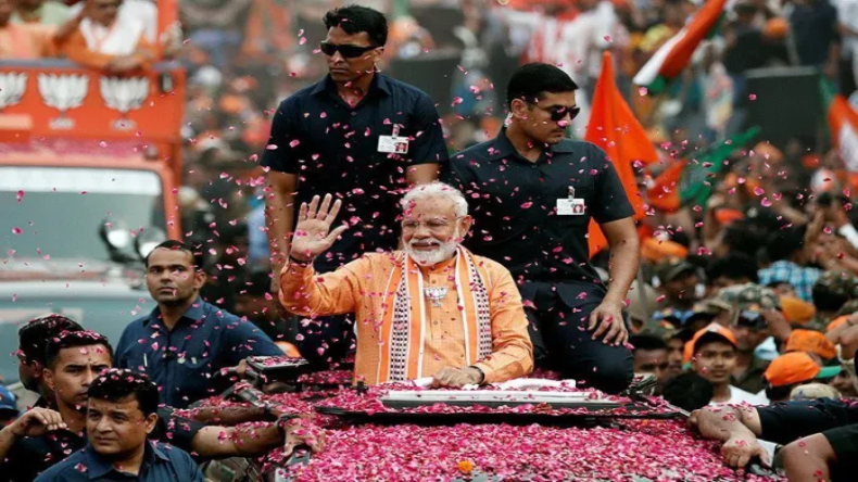 सरकारी कर्चारियों की हड़ताल पर अगले छह महीने लगा प्रतिबंद, यूपी में एस्मा लागू