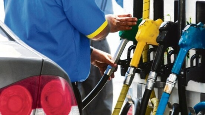Petrol Diesel Price Today: ईरान-इजरायल जंग से भारत में पेट्रोल-डीजल की कीमतों में पड़ा ये असर, पाकिस्तान में आ गई नई मुसीबत