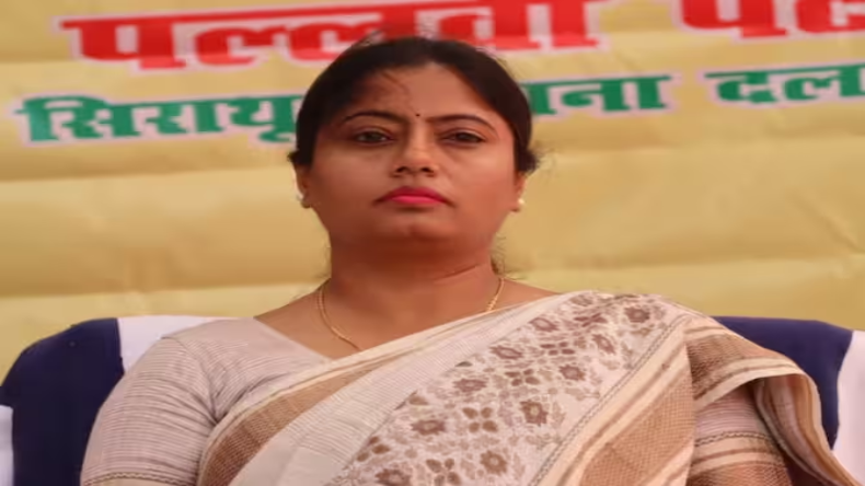 सीएम योगी बड़े पलटवार की तैयारी में! केशव मौर्य को हराने वालीं पल्लवी पटेल से मिले