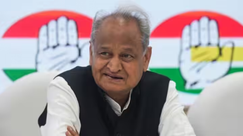 PM मोदी अगर बड़ा दिल दिखाकर… मनमोहन के अंतिम संस्कार को लेकर गहलोत ने फिर सरकार को घेरा