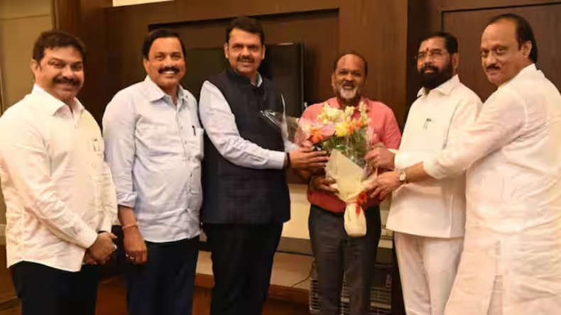 महाराष्ट्र में भाजपा को झटका, धैर्यशील मोहिते पाटील ने थामा शरद पवार का हाथ