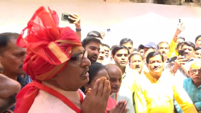 Lok Sabha Election: आचार संहिता लगते ही एक्शन मोड में पूर्व सीएम शिवराज, 1100 कांग्रेसियों ने थामा भाजपा का दामन